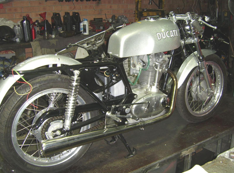 Ducati_1972_450_Shotgun_9.jpg