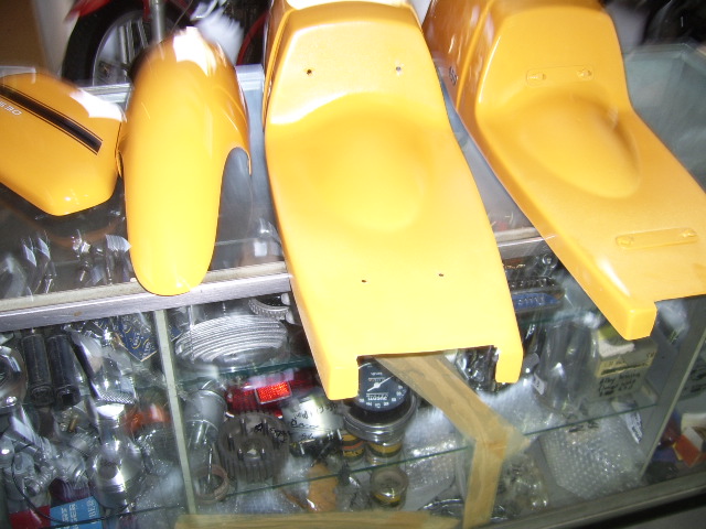 Ducati_1974_450_Desmo_bodywork.jpg