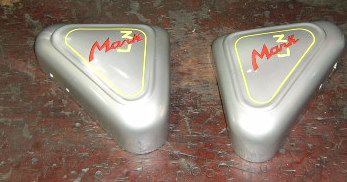 Ducati_Monza_250_Replica_dummy_toolboxes.jpg