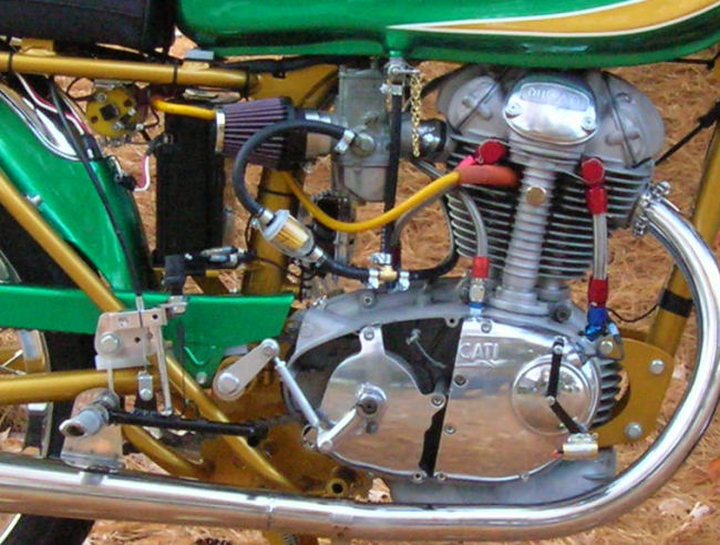 Ducati_Narrowcase_Giro_Special_detail.jpg