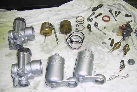 Ducati_SS1_Mach_1_carbs.jpg