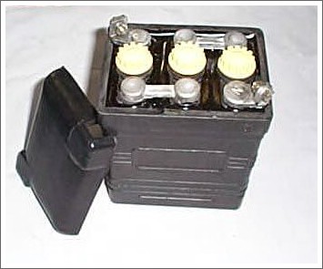 Black rubber 6v battery.jpg